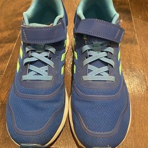Adidas boys size 3 worn twice